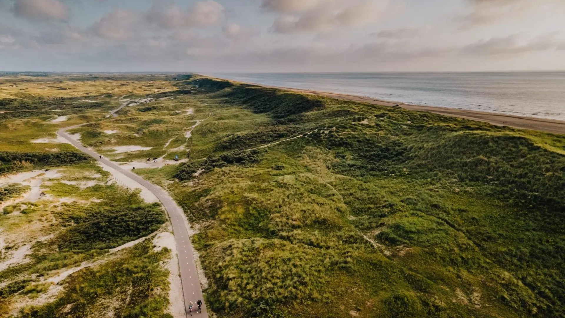 Apartment La Casa De Verano 1 With Private Parking Zandvoort Netherlands
